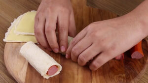 salsicha enrolada receita