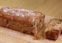 Bolo de banana com nozes