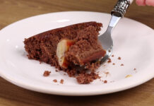 Torta de cacau com banana