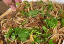 Prepare um Macarrão com Carne Moída Saboroso e Rápido