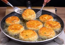 Frittelle di Patate con Carota e Formaggio