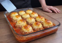 Fleisch mit Kartoffelgratin in Sauce