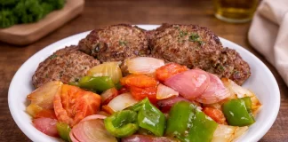 Bolinhos de Carne com Legumes Salteados