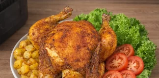 Poulet rôti aux pommes de terre à la friteuse à air