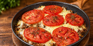 Padella di Patate con Carne Macinata, Mozzarella e Pomodoro