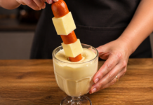 Spiedini di Wurstel e Formaggio Impanati