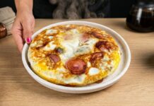 Skillet Onion, Egg, Cheese, and Toast Snack