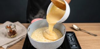 Riso dolce cremoso con latte condensato e latte in polvere