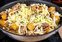 Batata com Carne, Alho e Queijo na Frigideira