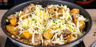 Skillet Potatoes with Beef, Garlic, and Cheese