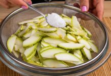 Salada de Abobrinha Temperada com Cebola