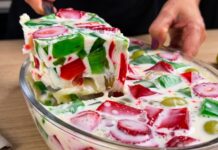 Sobremesa Gelada de Gelatina com Frutas e Creme